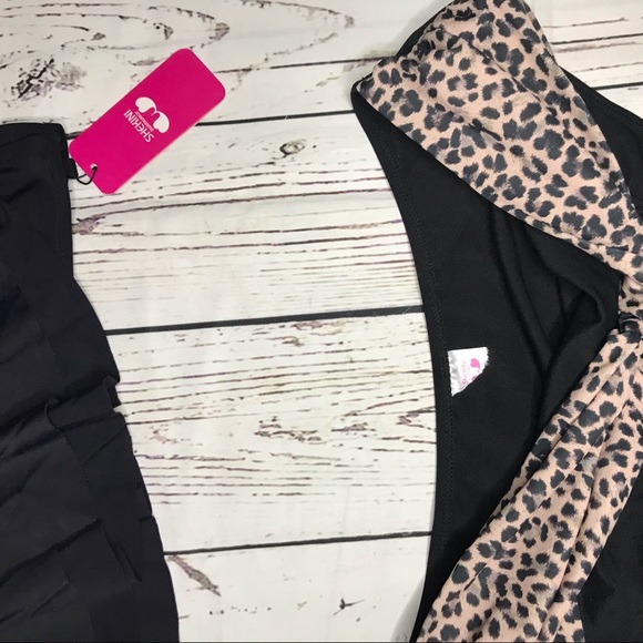 One Shoulder Bikini Top Ruffle animal print - Picture 9 of 13